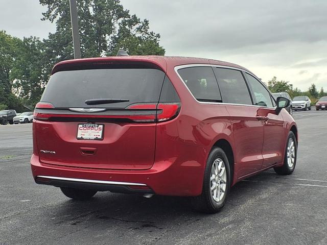 Photo of 2026 Red Hot Pearl Coat Pr6 Chrysler Pacifica
