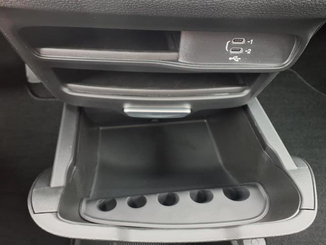 Photo of 2026 Red Hot Pearl Coat Pr6 Chrysler Pacifica