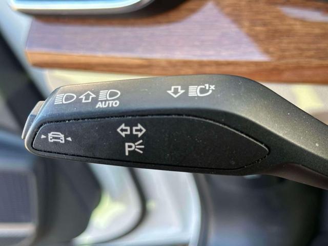 Photo of 2023 Ibis White Audi Q5