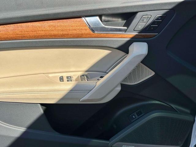 Photo of 2023 Ibis White Audi Q5