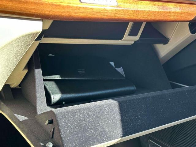 Photo of 2023 Ibis White Audi Q5