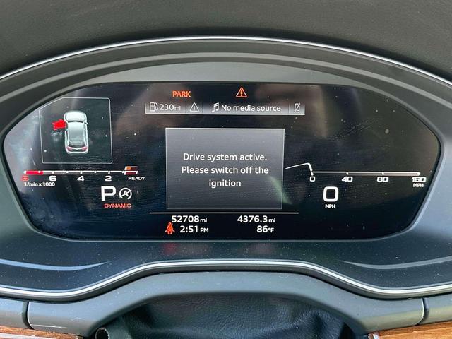 Photo of 2023 Ibis White Audi Q5