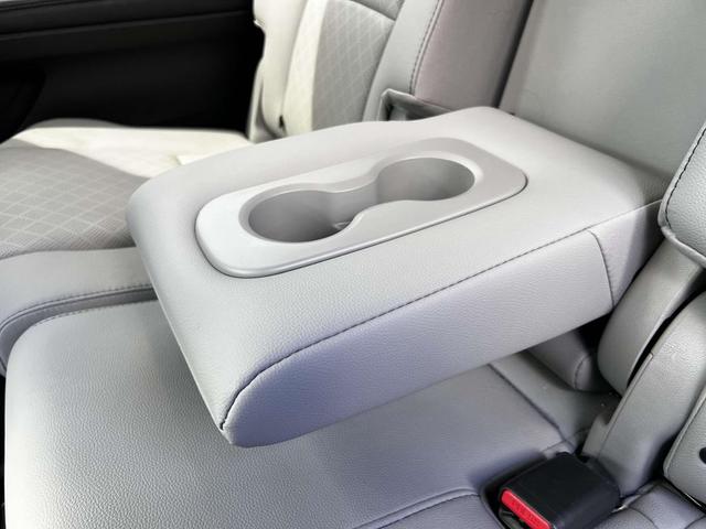 Photo of 2022 Platinum White Pearl Honda Passport