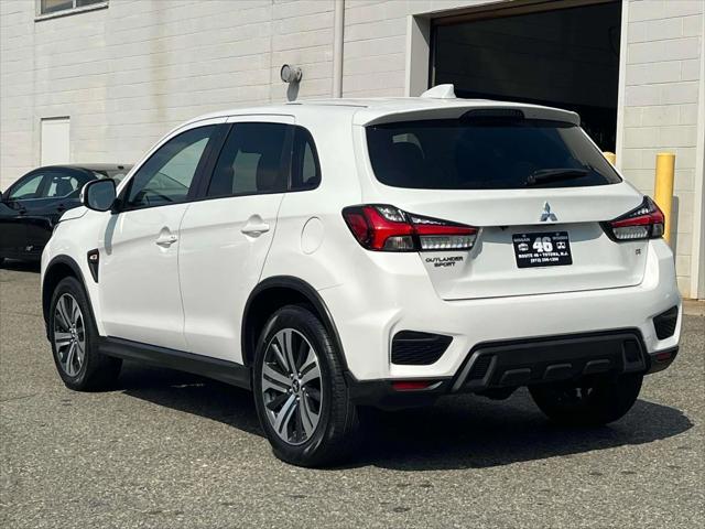 Photo of 2020 Pearl White Mitsubishi Outlander Sport