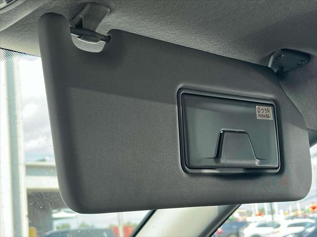 Photo of 2020 Pearl White Mitsubishi Outlander Sport