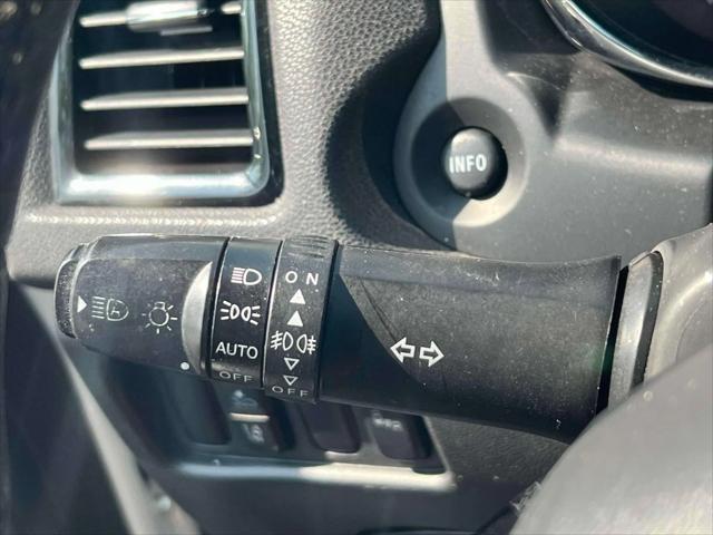 Photo of 2020 Pearl White Mitsubishi Outlander Sport