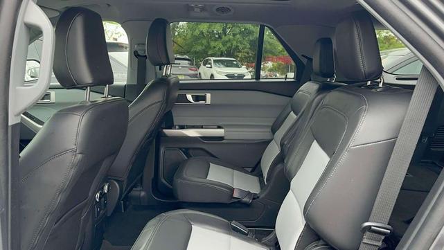 Photo of 2022 Carbonized Gray Metallic Ford Explorer
