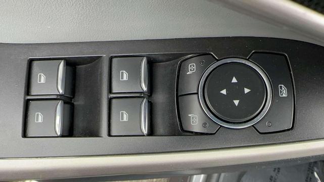 Photo of 2022 Carbonized Gray Metallic Ford Explorer