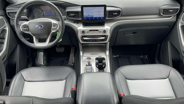 Photo of 2022 Carbonized Gray Metallic Ford Explorer