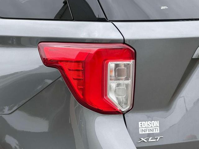Photo of 2022 Carbonized Gray Metallic Ford Explorer