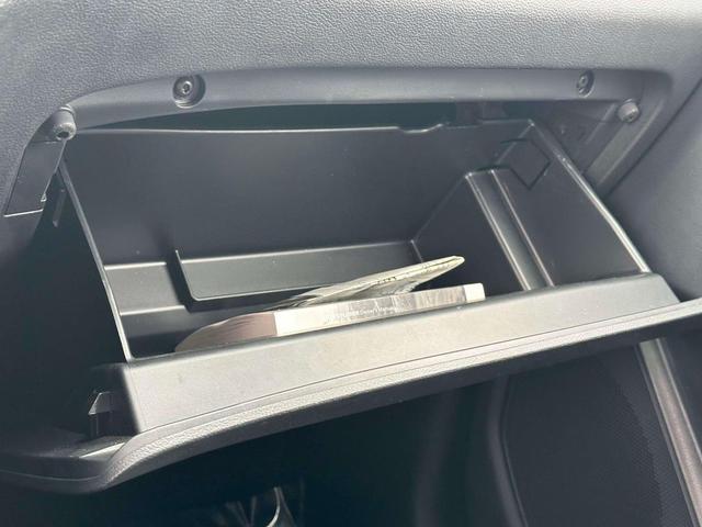 Photo of 2022 Carbonized Gray Metallic Ford Explorer