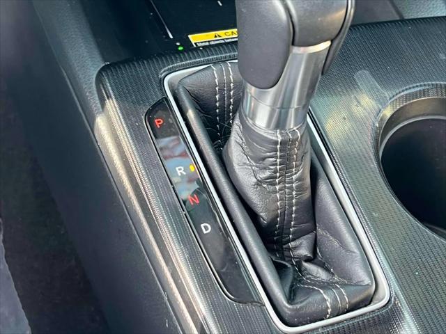Photo of 2022 Platinum White Pearl Honda Civic