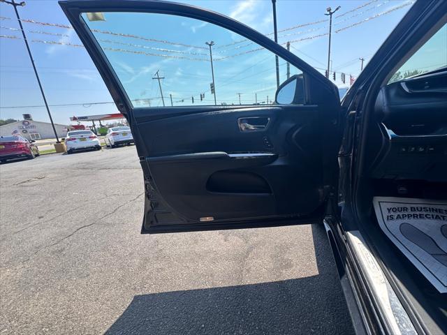 Photo of 2018 BLACK Toyota Avalon