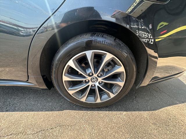 Photo of 2018 BLACK Toyota Avalon