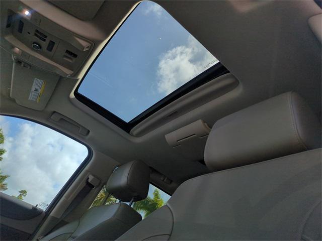 Photo of 2020 Iridescent Pearl Tricoat Chevrolet Tahoe