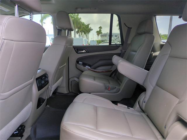 Photo of 2020 Iridescent Pearl Tricoat Chevrolet Tahoe