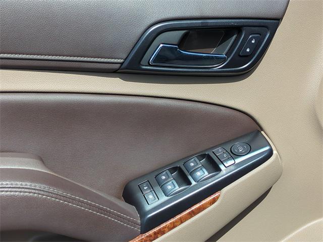 Photo of 2020 Iridescent Pearl Tricoat Chevrolet Tahoe