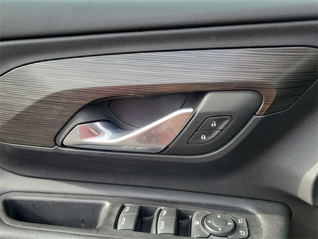 Photo of 2024 Volcanic Red Tintcoat GMC Terrain