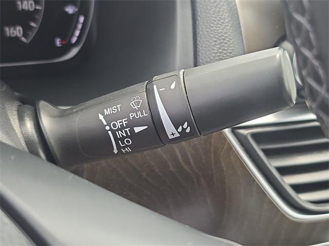 Photo of 2018 Lunar Silver Metallic Honda Accord