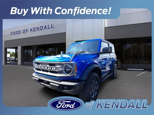 Photo of 2023 Velocity Blue Metallic Ford Bronco