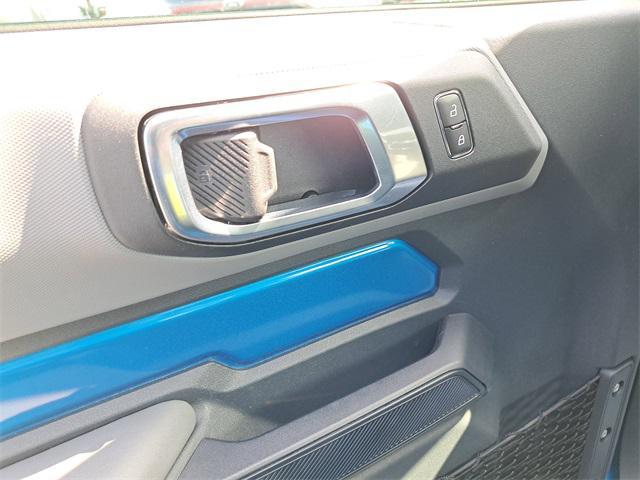 Photo of 2023 Velocity Blue Metallic Ford Bronco