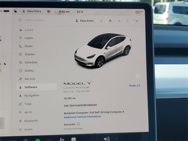 Photo of 2024 Pearl White Multi-Coat Tesla Model Y