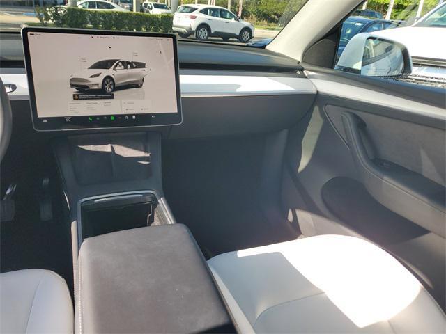 Photo of 2024 Pearl White Multi-Coat Tesla Model Y