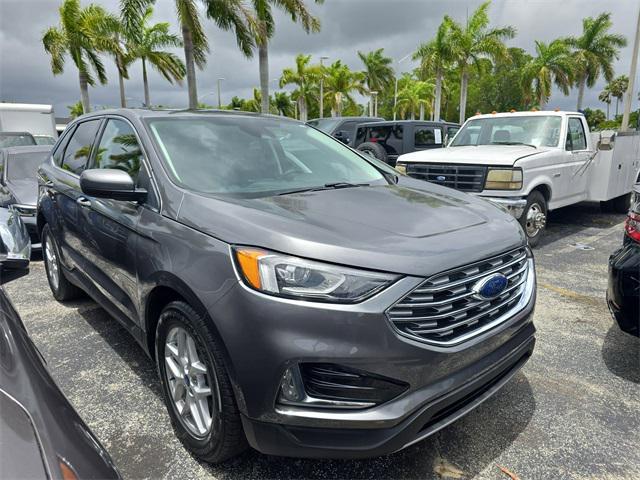 Photo of 2022 Gray Metallic Ford Edge