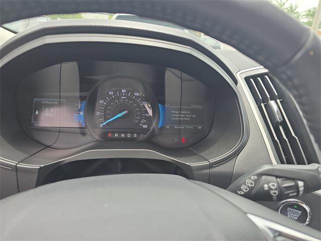 Photo of 2022 Gray Metallic Ford Edge