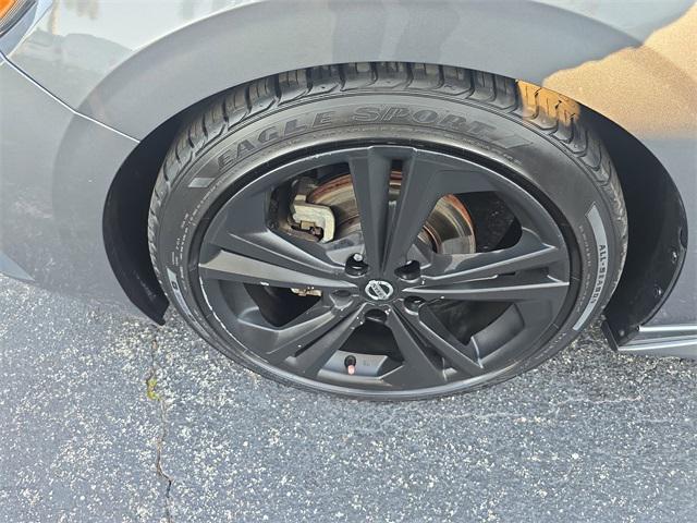 Photo of 2020 Gun Metallic/Super Black Nissan Sentra