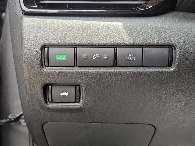 Photo of 2020 Gun Metallic/Super Black Nissan Sentra