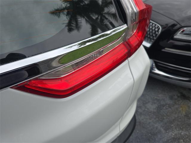 Photo of 2019 Platinum White Pearl Honda CR-V