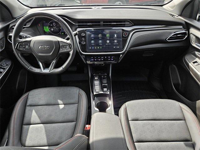 Photo of 2023 Summit White Chevrolet Bolt EUV