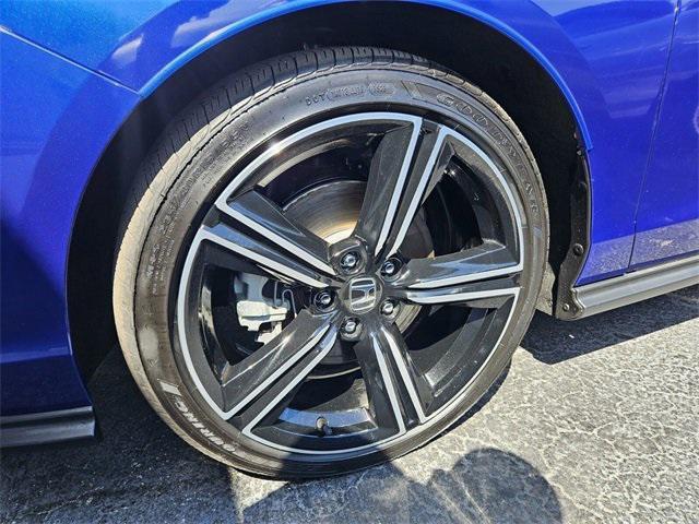 Photo of 2024 Still Night Pearl Honda Accord Hybrid