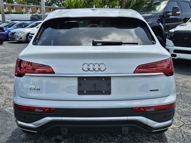 Photo of 2023 White Audi Q5