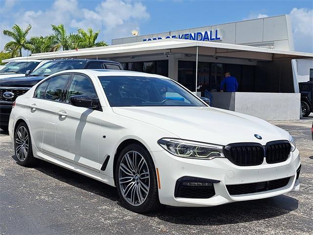Photo of 2019 Alpine White BMW 540