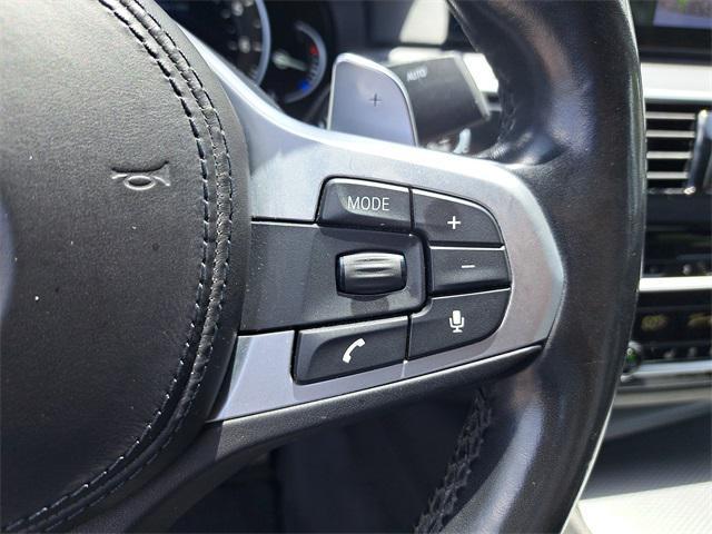 Photo of 2019 Alpine White BMW 540