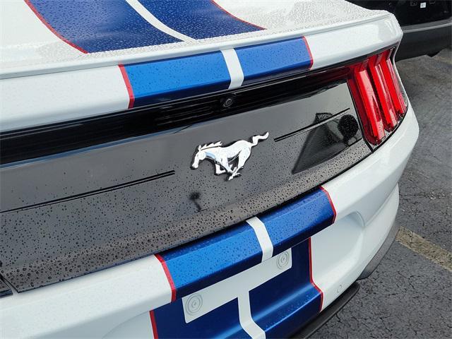 Photo of 2021 Oxford White Ford Mustang