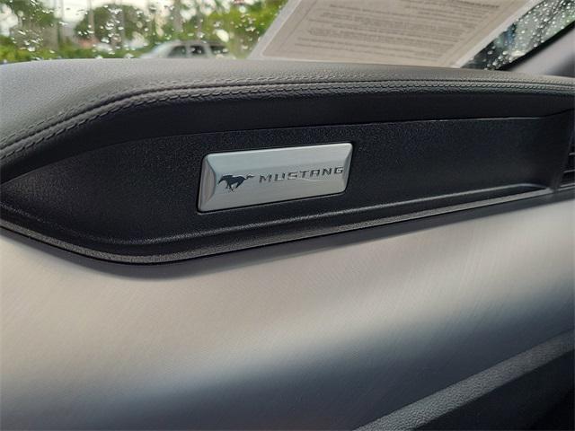 Photo of 2021 Oxford White Ford Mustang