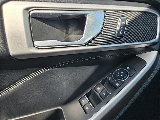 Photo of 2023 Agate Black Metallic Ford Explorer