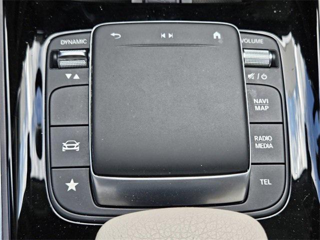 Photo of 2021 Night Black Mercedes-Benz GLB 250
