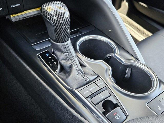 Photo of 2020 White Toyota Camry
