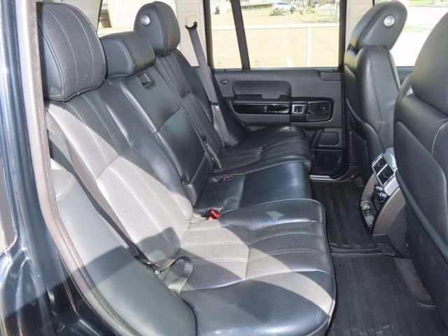 Photo of 2012 Black Land Rover Range Rover