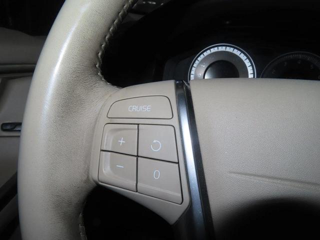 Photo of 2011 Beige Volvo XC60