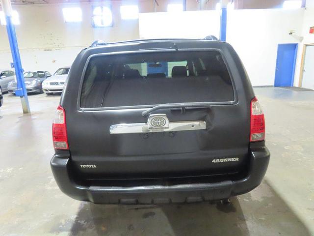Photo of 2008 Black Toyota 4Runner
