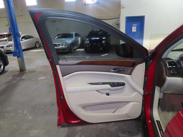 Photo of 2014 Red Cadillac SRX