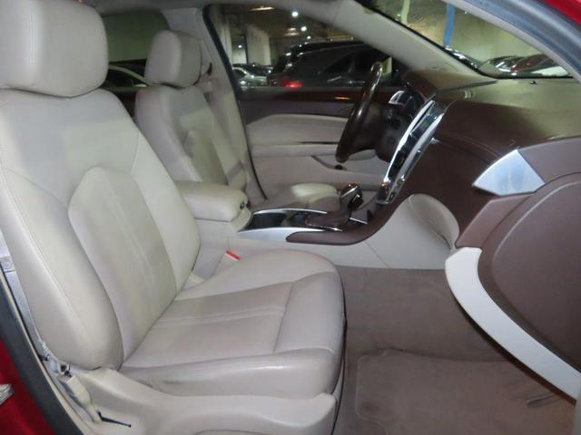 Photo of 2014 Red Cadillac SRX