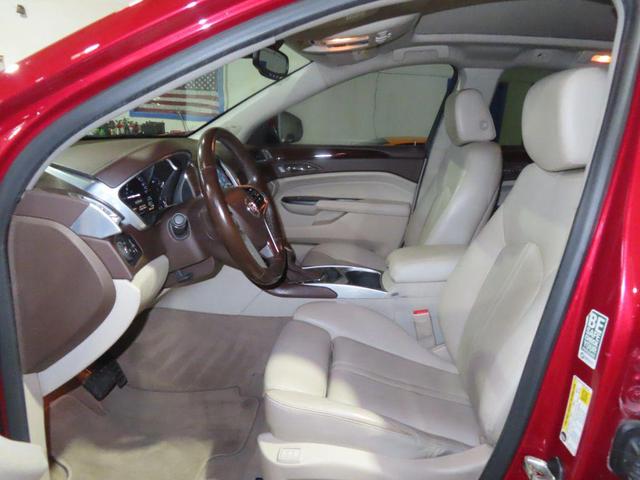 Photo of 2014 Red Cadillac SRX
