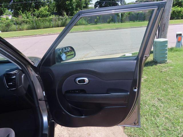 Photo of 2018 Gray Kia Soul