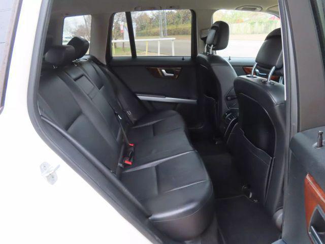 Photo of 2012 White Mercedes-Benz GLK-Class
